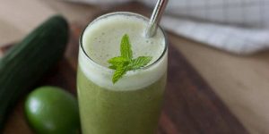 Les 5 Meilleures Recettes de Cocktails à Déguster avec une Paille Inox